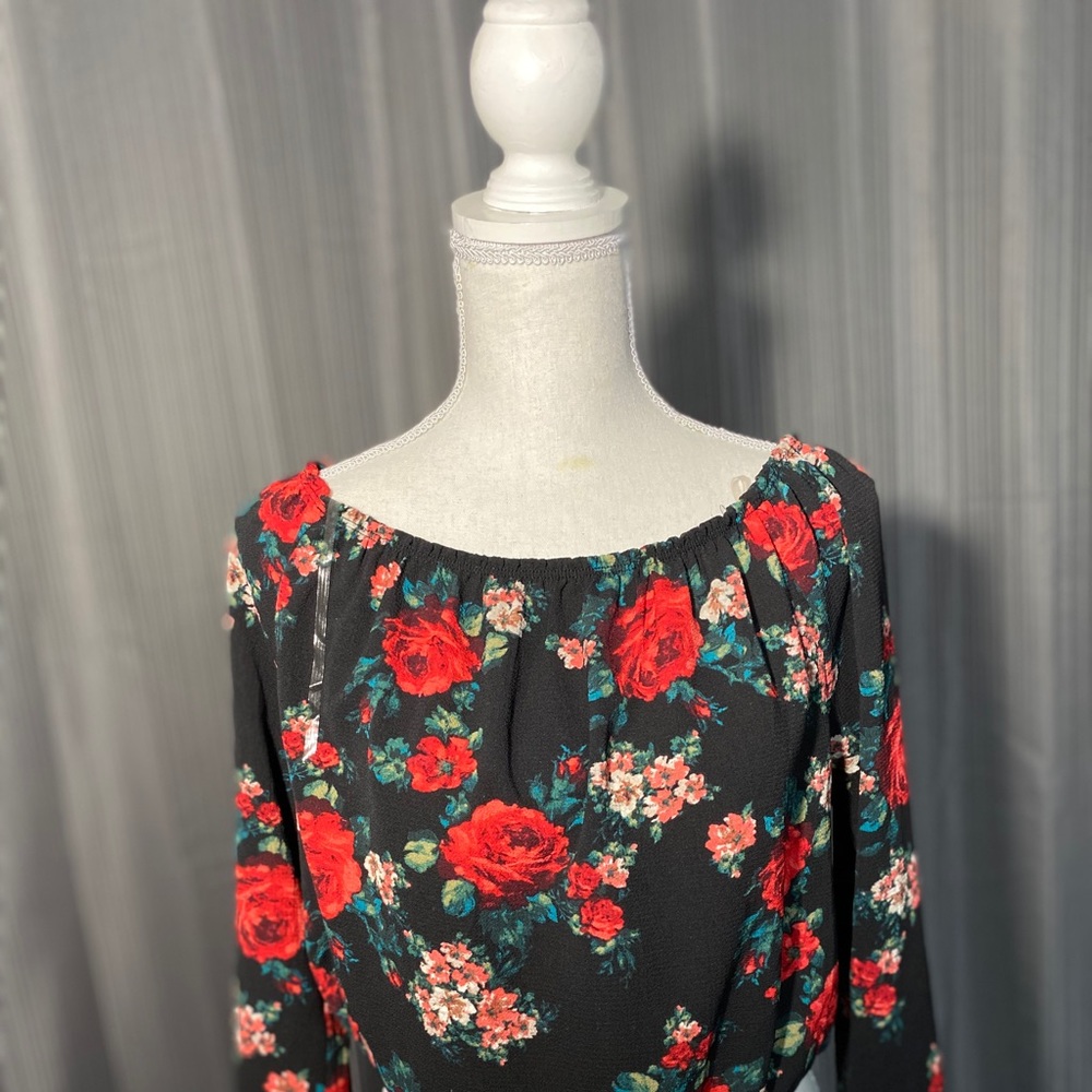 blouse with flowers